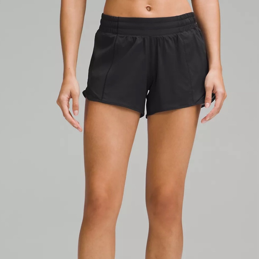 Hotty Hot Low-Rise Lined Short 4" lululemon black
